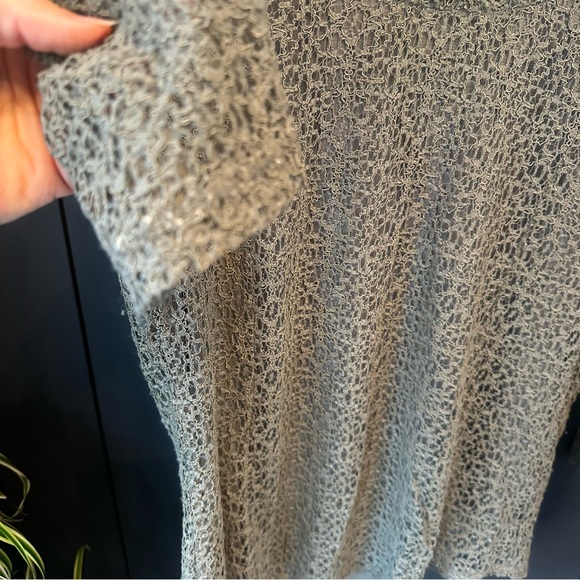 Chico's Muted‎ Green Lace Knit Women's Top size 1 - Picture 7 of 13